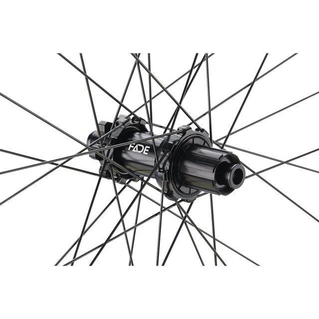 NEWMEN Performance 30 base 29" 28h FADE SP 6B 12x148 SH Takakiekko